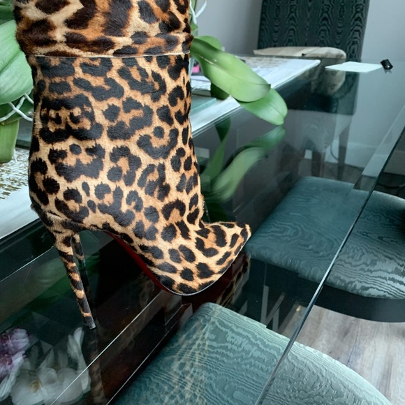 ❌SOLD❌Christian Louboutin Botta animal print boot - Picture 7 of 8